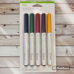 Cricut fine point pens 🖊️